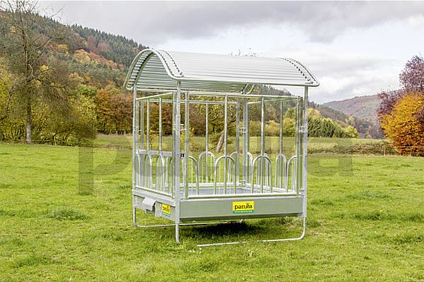 Patura Profi-Viereckraufe mit Universal-Fressgittern