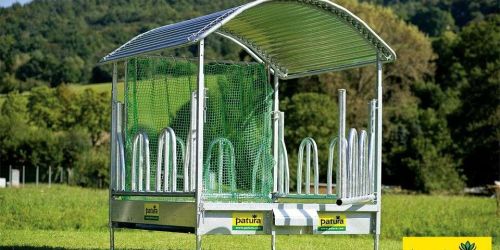 Patura Profi-Viereckraufe mit Palisadenfressgitter Heuraufe