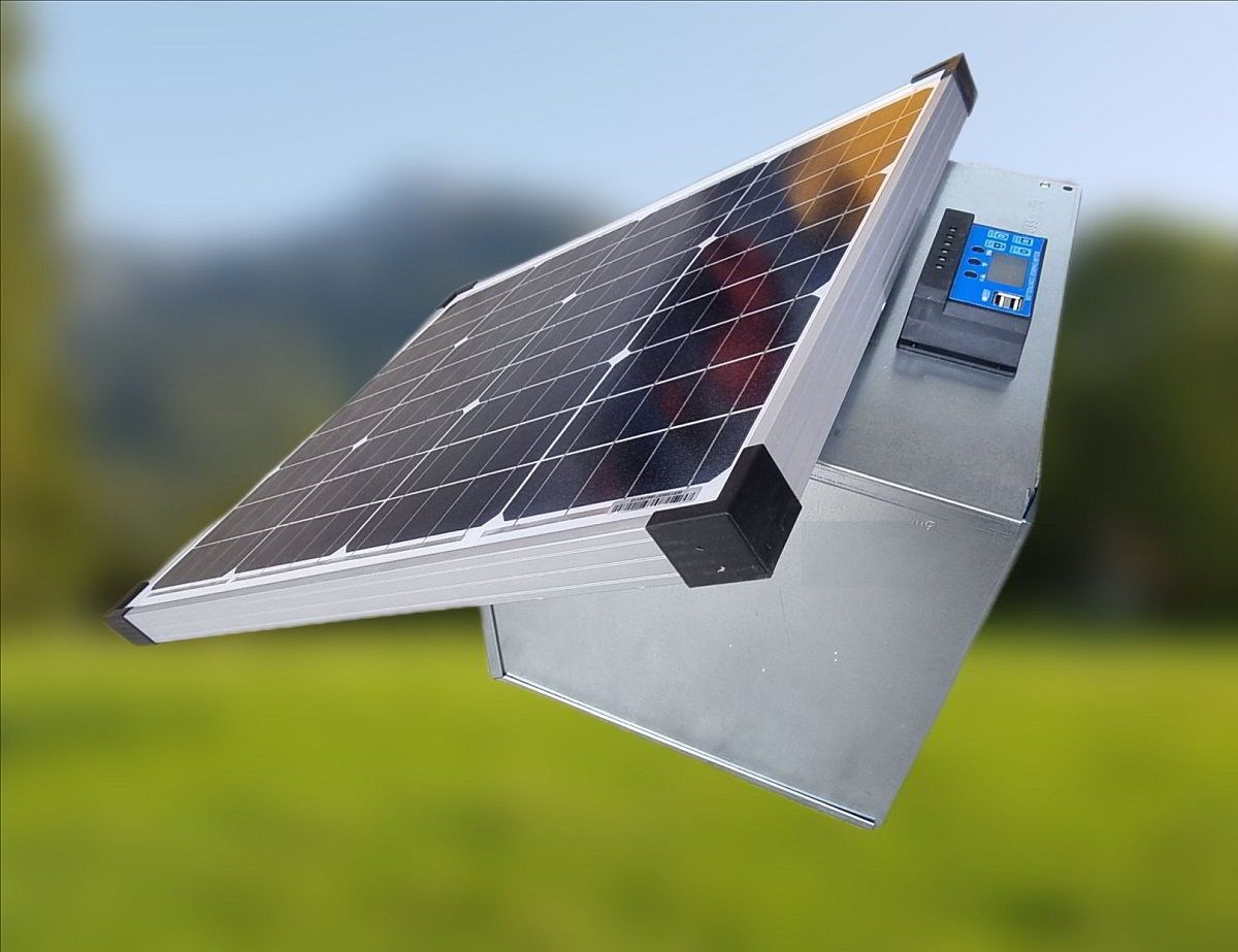 50 W Solarpanel mit Laderegler + Gerätebox für Weidezaungerät